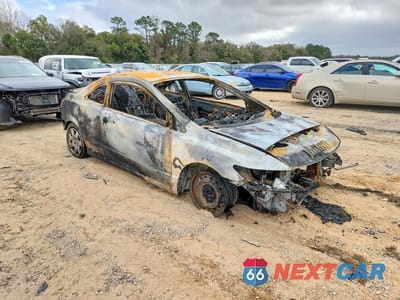 Czwarte zdjęcie samochodu z boku: 2010 HONDA CIVIC LX VIN:2HGFG1B69AH530866 - miniatura