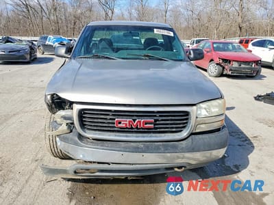 Piąte zdjęcie samochodu w środku: 2000 GMC NEW SIERRA C1500 VIN:1GTEC14V1YE399413 - miniatura