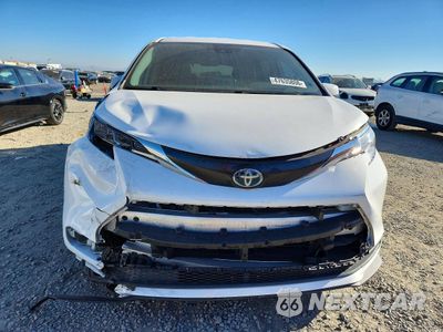 Piąte zdjęcie samochodu w środku: 2023 TOYOTA SIENNA LE 8-PASSENGER VIN:5TDKRKEC3PS145683 - miniatura
