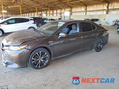 2019 TOYOTA CAMRY HYBRID LE 4T1B31HK3KU005244 - główne zdjęcie licytacji z USA - miniatura