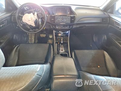 Zdjęcie 8 z 13 samochodu: 2016 HONDA ACCORD SPORT VIN:1HGCR2F54GA148501 - miniatura