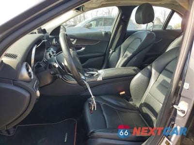 Zdjęcie 7 z 11 samochodu: 2016 MERCEDES-BENZ C 300 4MATIC VIN:55SWF4KB3GU161323 - miniatura