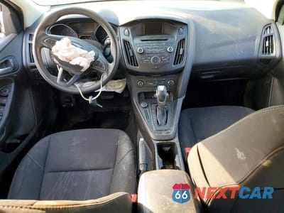 Zdjęcie 8 z 13 samochodu: 2015 FORD FOCUS SE VIN:1FADP3F25FL375760 - miniatura