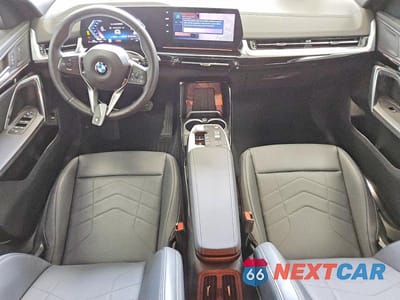 Zdjęcie 8 z 11 samochodu: 2025 BMW X2 XDRIVE28I VIN:WBX63GM04S5371983 - miniatura