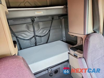 Zdjęcie 6 z 10 samochodu: 2018 FREIGHTLINER CASCADIA 125 SEMI TRUCK VIN:1FUJGLDR7JLJL4720 - miniatura
