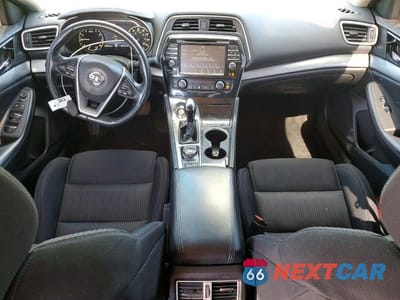 Zdjęcie 8 z 12 samochodu: 2017 NISSAN MAXIMA 3.5 S VIN:1N4AA6AP9HC367642 - miniatura