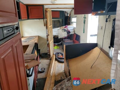 Piąte zdjęcie samochodu w środku: 2003 JAYCO CAMPER VIN:1UJBJ02N531EF0691 - miniatura