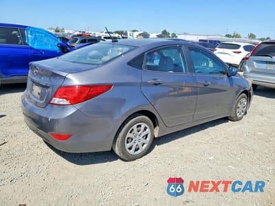 Trzecie zdjęcie samochodu z tyłu: 2017 HYUNDAI ACCENT SE VIN:KMHCT4AE0HU183292 - miniatura