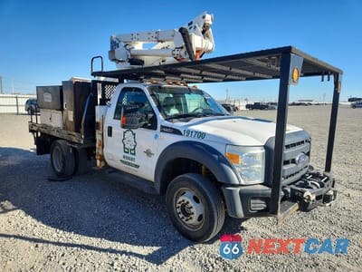 Czwarte zdjęcie samochodu z boku: 2016 FORD F550 SUPER DUTY BUCKET TRUCK VIN:1FDUF5HT3GEB43187 - miniatura