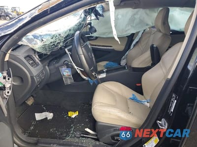 Zdjęcie 7 z 11 samochodu: 2017 VOLVO S60 PLATINUM VIN:LYV402TM8HB129758 - miniatura