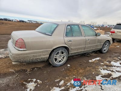 Trzecie zdjęcie samochodu z tyłu: 2004 FORD CROWN VICTORIA UNKNOWN VIN:2FAFP74W44X181727 - miniatura