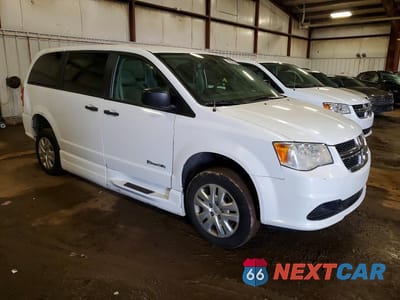 Czwarte zdjęcie samochodu z boku: 2019 DODGE GRAND CARAVAN SE BRAUN ENTERVAN VIN:2C7WDGBG7KR698992 - miniatura