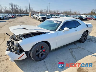 2015 DODGE CHALLENGER SXT 2C3CDZAG2FH764023 - główne zdjęcie licytacji z USA - miniatura