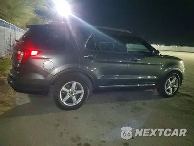 Trzecie zdjęcie samochodu z tyłu: 2018 FORD EXPLORER XLT VIN:1FM5K7D81JGC41868 - miniatura