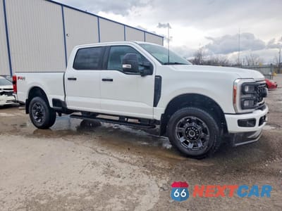 Czwarte zdjęcie samochodu z boku: 2025 FORD F350 SUPER DUTY VIN:1FT8W3BN0SED55140 - miniatura