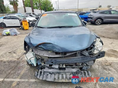 Piąte zdjęcie samochodu w środku: 2015 NISSAN SENTRA SV VIN:3N1AB7AP7FY254695 - miniatura