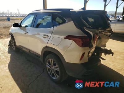 Drugie zdjęcie samochodu z przodu: 2021 KIA SELTOS S VIN:KNDEU2AA6M7136241 - miniatura