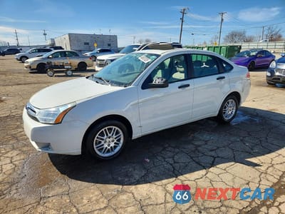 2010 FORD FOCUS SE 1FAHP3FN2AW190505 - główne zdjęcie licytacji z USA - miniatura