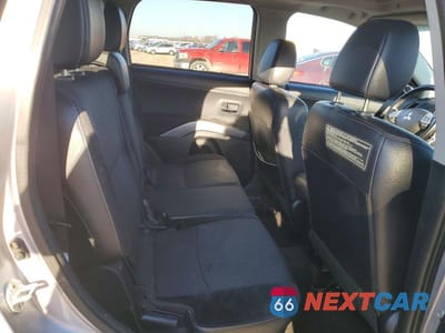 Zdjęcie 11 z 13 samochodu: 2012 MITSUBISHI OUTLANDER SE VIN:JA4JT3AW3CU003708 - miniatura
