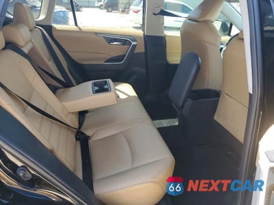 Zdjęcie 11 z 13 samochodu: 2022 TOYOTA RAV4 XLE PREMIUM VIN:2T3C1RFV0NW207394 - miniatura