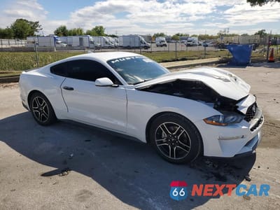 Czwarte zdjęcie samochodu z boku: 2021 FORD MUSTANG VIN:1FA6P8TH4M5100252 - miniatura