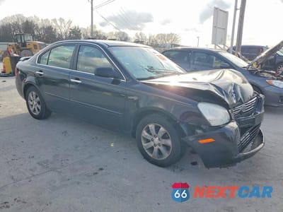 Czwarte zdjęcie samochodu z boku: 2008 KIA OPTIMA LX VIN:KNAGE124885245193 - miniatura