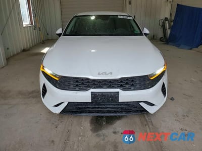 Piąte zdjęcie samochodu w środku: 2022 KIA K5 LXS VIN:5XXG14J29NG161374 - miniatura