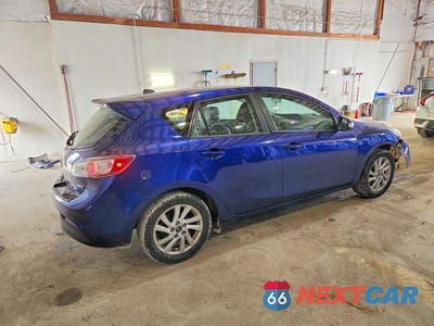 Trzecie zdjęcie samochodu z tyłu: 2013 MAZDA 3 I VIN:JM1BL1M77D1749228 - miniatura