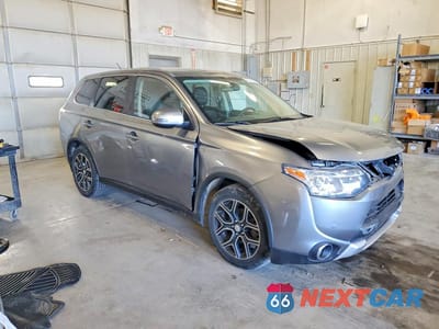 Czwarte zdjęcie samochodu z boku: 2015 MITSUBISHI OUTLANDER GT VIN:JA4JZ4AX7FZ000475 - miniatura