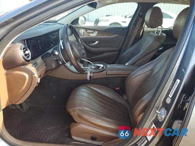 Zdjęcie 7 z 13 samochodu: 2018 MERCEDES-BENZ E 400 4MATIC VIN:WDDZH6GB9JA355910 - miniatura