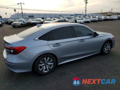 Trzecie zdjęcie samochodu z tyłu: 2022 HONDA CIVIC LX VIN:2HGFE2F25NH530100 - miniatura