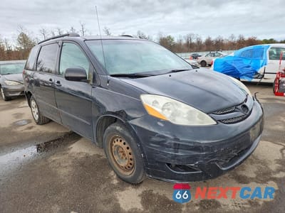 Czwarte zdjęcie samochodu z boku: 2008 TOYOTA SIENNA LE 8-PASSENGER VIN:5TDZK23C38S103392 - miniatura