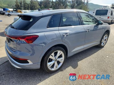 Trzecie zdjęcie samochodu z tyłu: 2023 AUDI Q4 E-TRON PREMIUM PLUS VIN:WA1L2BFZ8PP066834 - miniatura
