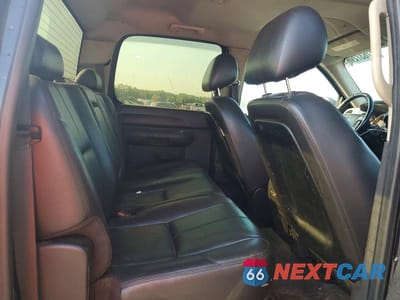 Zdjęcie 10 z 11 samochodu: 2011 CHEVROLET SILVERADO K1500 LT VIN:3GCPKSE37BG252530 - miniatura