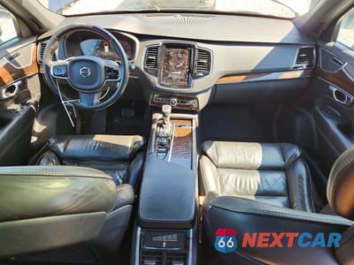 Zdjęcie 8 z 12 samochodu: 2016 VOLVO XC90 T6 VIN:YV4A22PK7G1042765 - miniatura