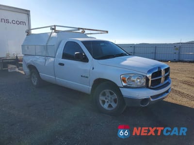 Czwarte zdjęcie samochodu z boku: 2008 DODGE RAM 1500 UTILITY / SERVICE TRUCK VIN:1D7HA16N18J225547 - miniatura