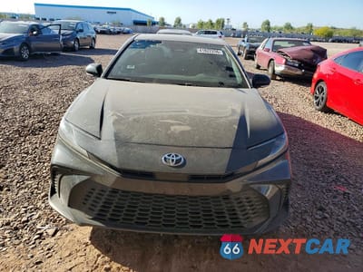 Piąte zdjęcie samochodu w środku: 2025 TOYOTA CAMRY SE VIN:4T1DAACK2SU601225 - miniatura