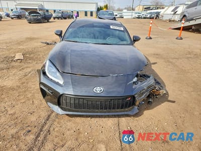 Piąte zdjęcie samochodu w środku: 2025 TOYOTA GR86 BASE VIN:JF1ZNBB12S9757593 - miniatura