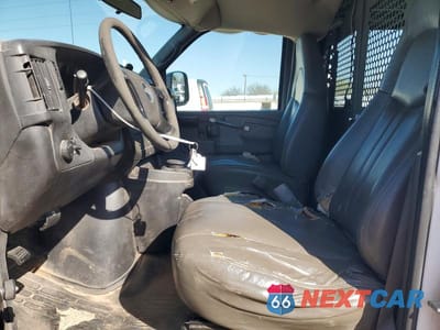 Zdjęcie 7 z 12 samochodu: 2008 CHEVROLET EXPRESS G2500 VIN:1GCGG25C781136351 - miniatura