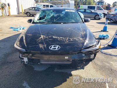 Piąte zdjęcie samochodu w środku: 2024 HYUNDAI ELANTRA SEL VIN:KMHLM4DG3RU733452 - miniatura
