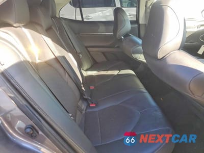 Zdjęcie 10 z 12 samochodu: 2021 TOYOTA CAMRY HYBRID XSE VIN:4T1K31AK1MU565793 - miniatura