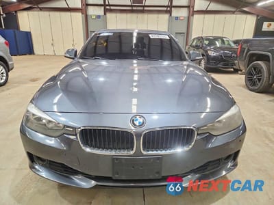 Piąte zdjęcie samochodu w środku: 2013 BMW 328 XI SULEV VIN:WBA3B5C50DP539093 - miniatura
