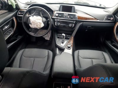 Zdjęcie 8 z 12 samochodu: 2016 BMW 320 XI VIN:WBA8E5G5XGNT41032 - miniatura