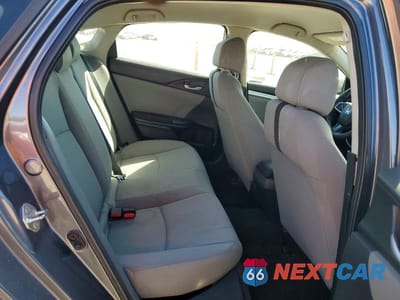 Zdjęcie 10 z 12 samochodu: 2019 HONDA CIVIC LX VIN:19XFC2F65KE208412 - miniatura