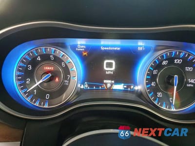 Zdjęcie 9 z 12 samochodu: 2016 CHRYSLER 300C PLATINUM VIN:2C3CCAPG2GH343609 - miniatura