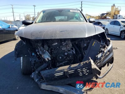 Piąte zdjęcie samochodu w środku: 2020 AUDI Q5 PREMIUM VIN:WA1ANAFY1L2040079 - miniatura