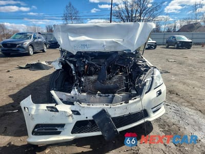 Piąte zdjęcie samochodu w środku: 2012 MERCEDES-BENZ E 350 4MATIC VIN:WDDHF8JB4CA572127 - miniatura