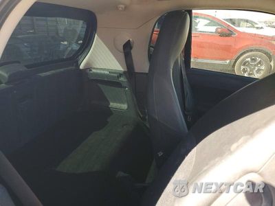 Zdjęcie 10 z 12 samochodu: 2015 SMART CARS FORTWO PURE VIN:WMEEJ3BA4FK810398 - miniatura