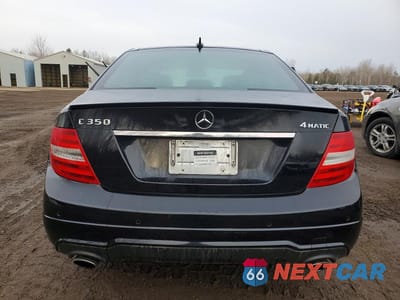 Zdjęcie 6 z 12 samochodu: 2014 MERCEDES-BENZ C 350 4MATIC VIN:WDDGF8JBXEA944729 - miniatura