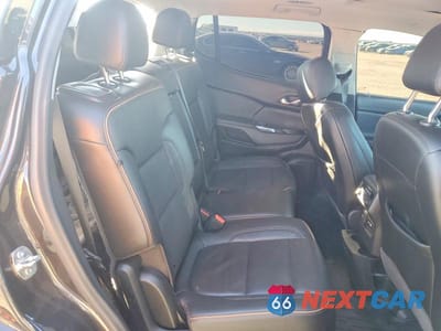 Zdjęcie 10 z 12 samochodu: 2020 GMC ACADIA AT4 VIN:1GKKNLLS4LZ131848 - miniatura